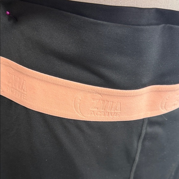 Zyia Active Set - Picture 3 of 7